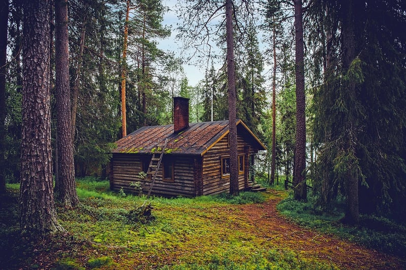 Whispering Pines Lodge